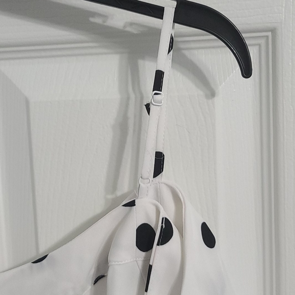 Dress - Picture 5 of 5